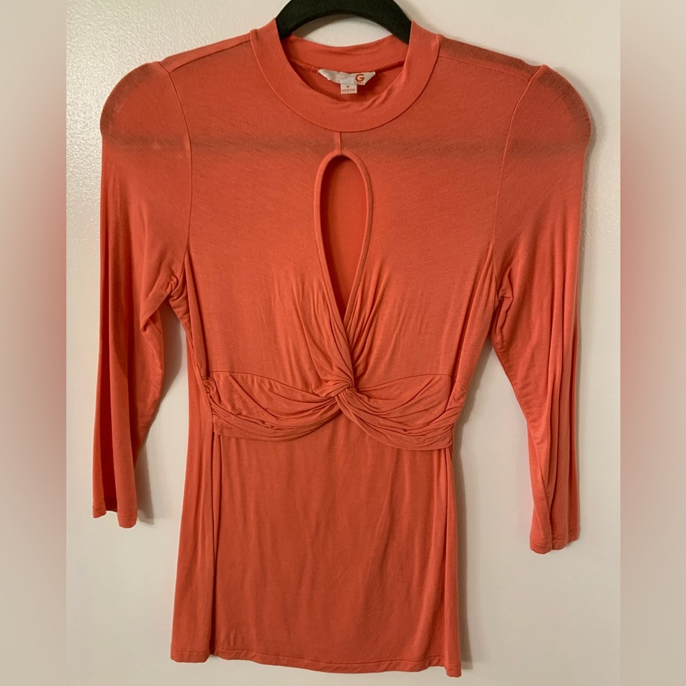 Sexy mock neck 3/4 Guess shirt.